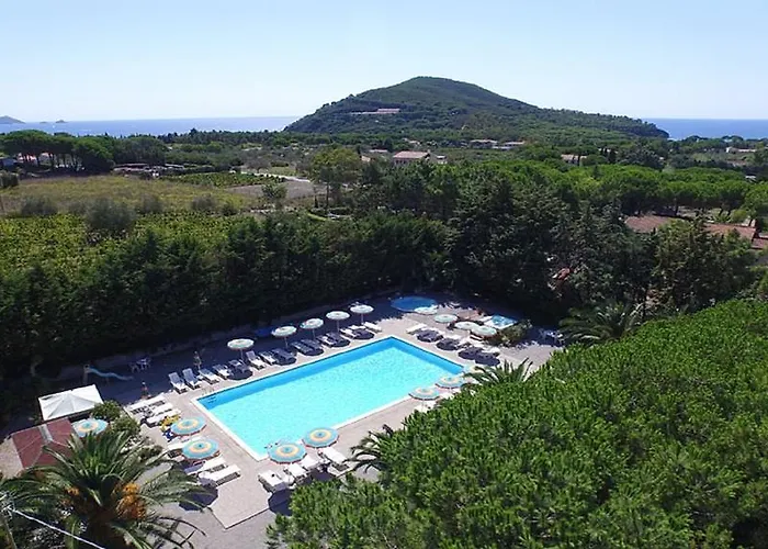 Casa Dei Prati Village Campsite Lacona